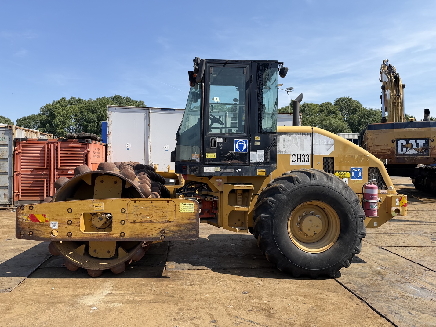 caterpillar cp533e