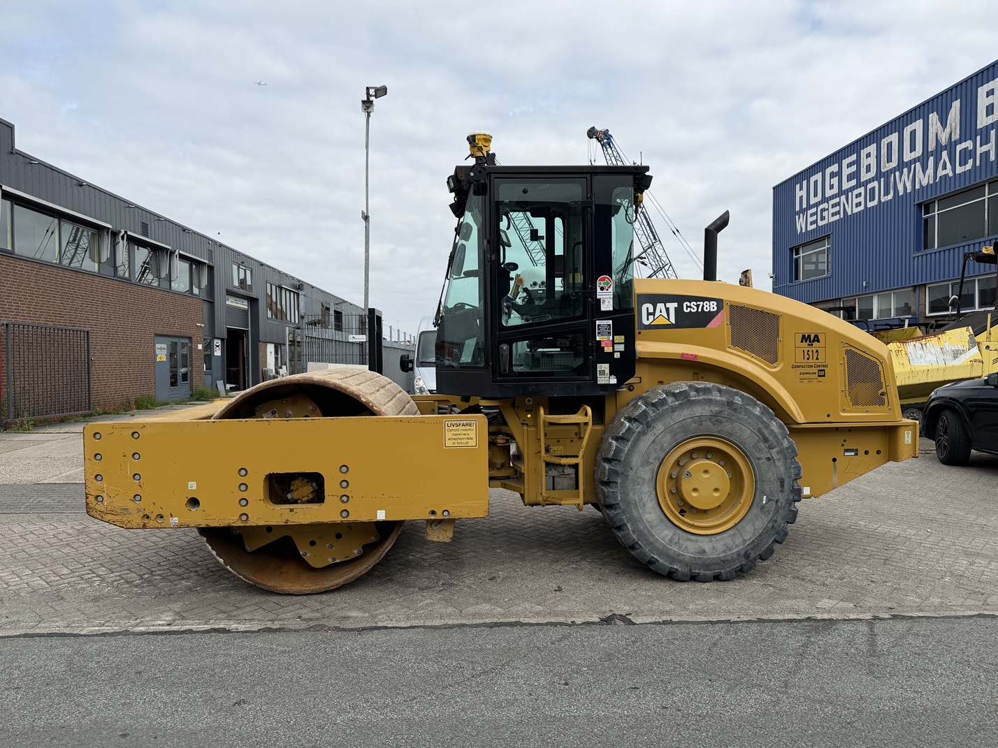 caterpillar cs78b trimble gps incl