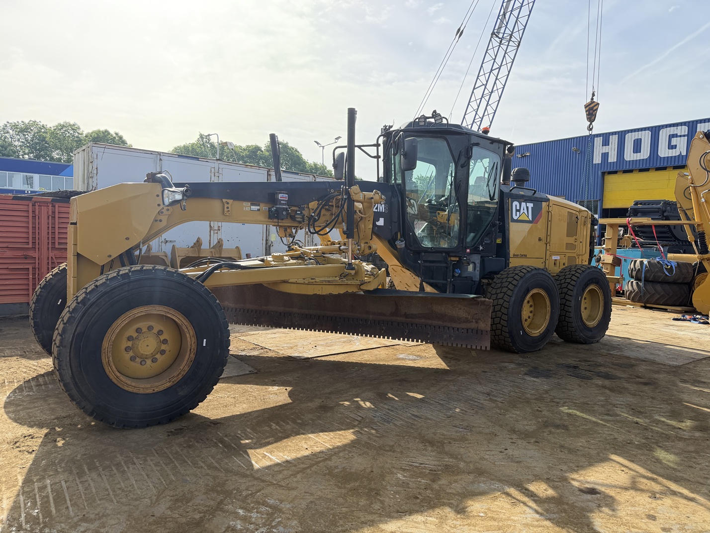 caterpillar 12m3