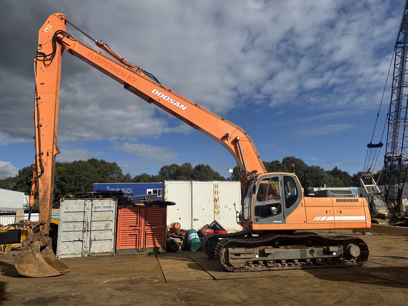 doosan dx300lc 4.690 ORIGINAL HOURS 18M LONG REACH