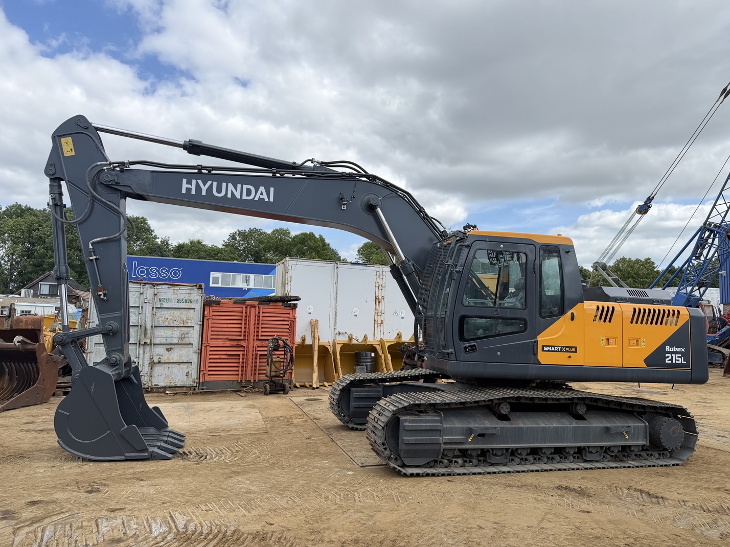 hyundai R215L