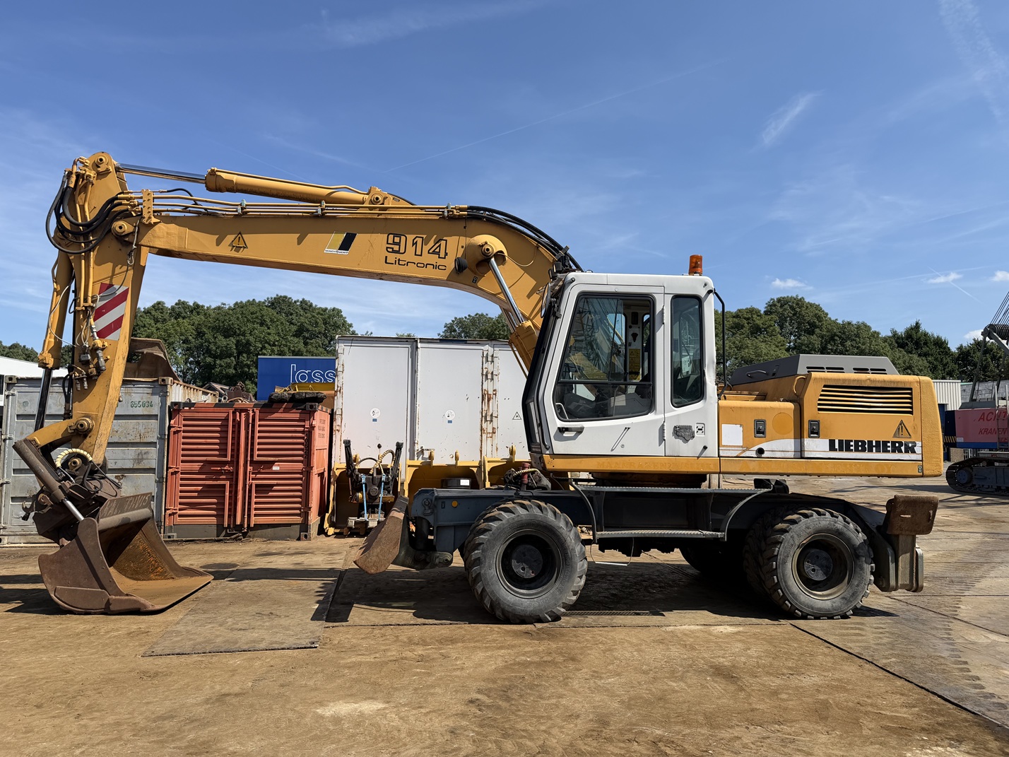 liebherr A914