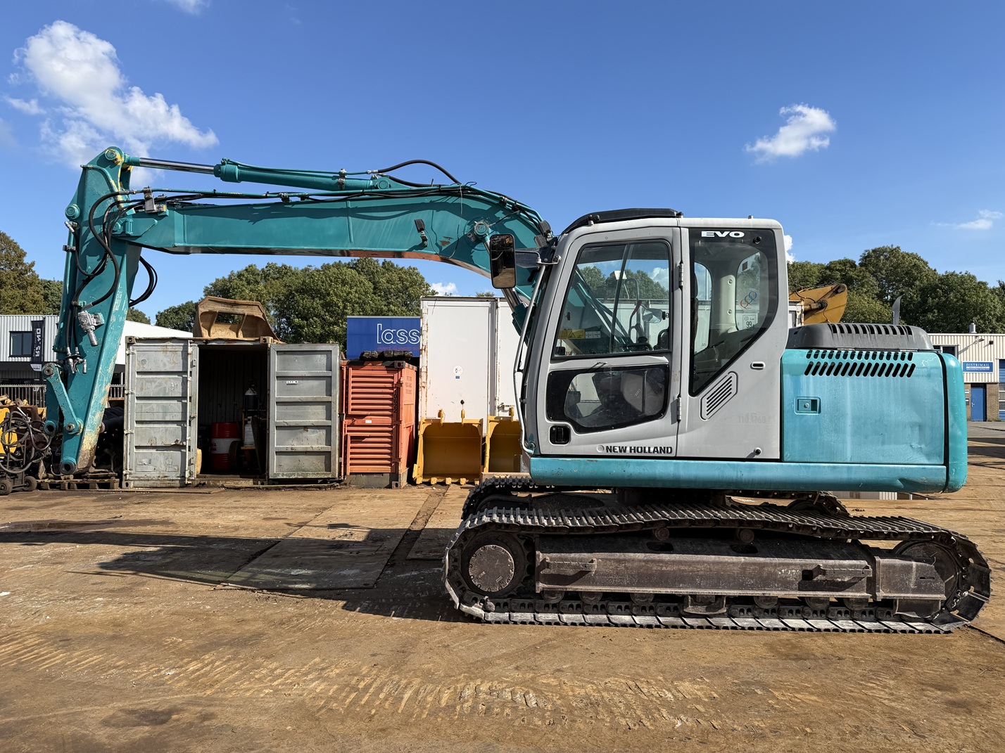 new holland E135B