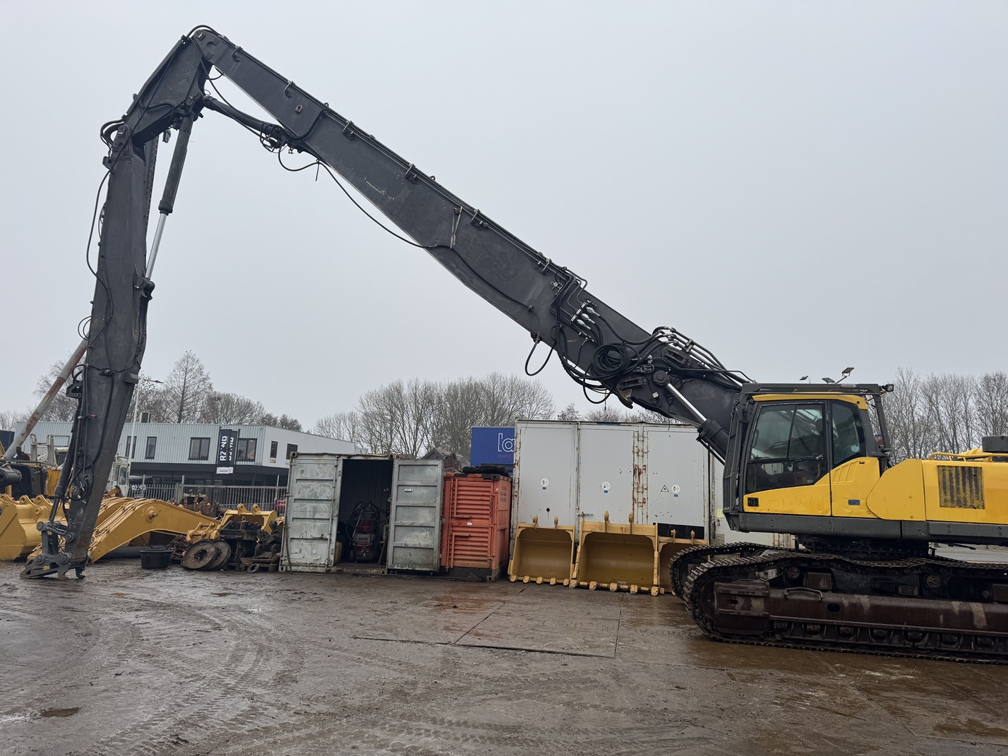 volvo c460c hr 26m high reach demolition 2x boom