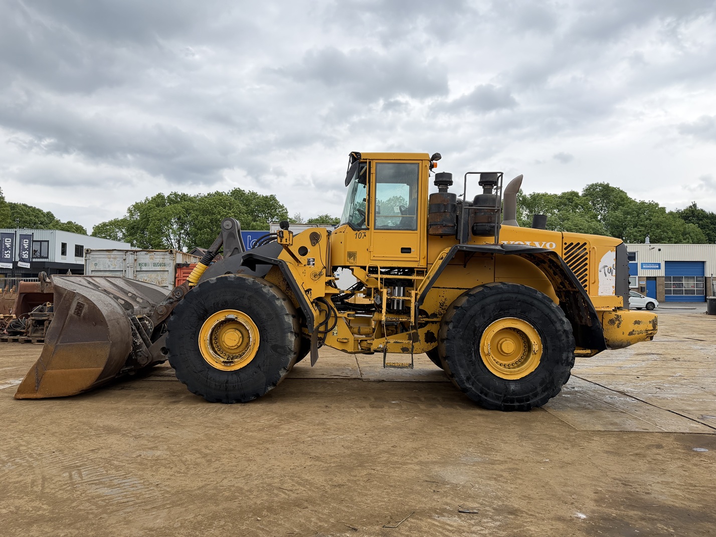 volvo l220e