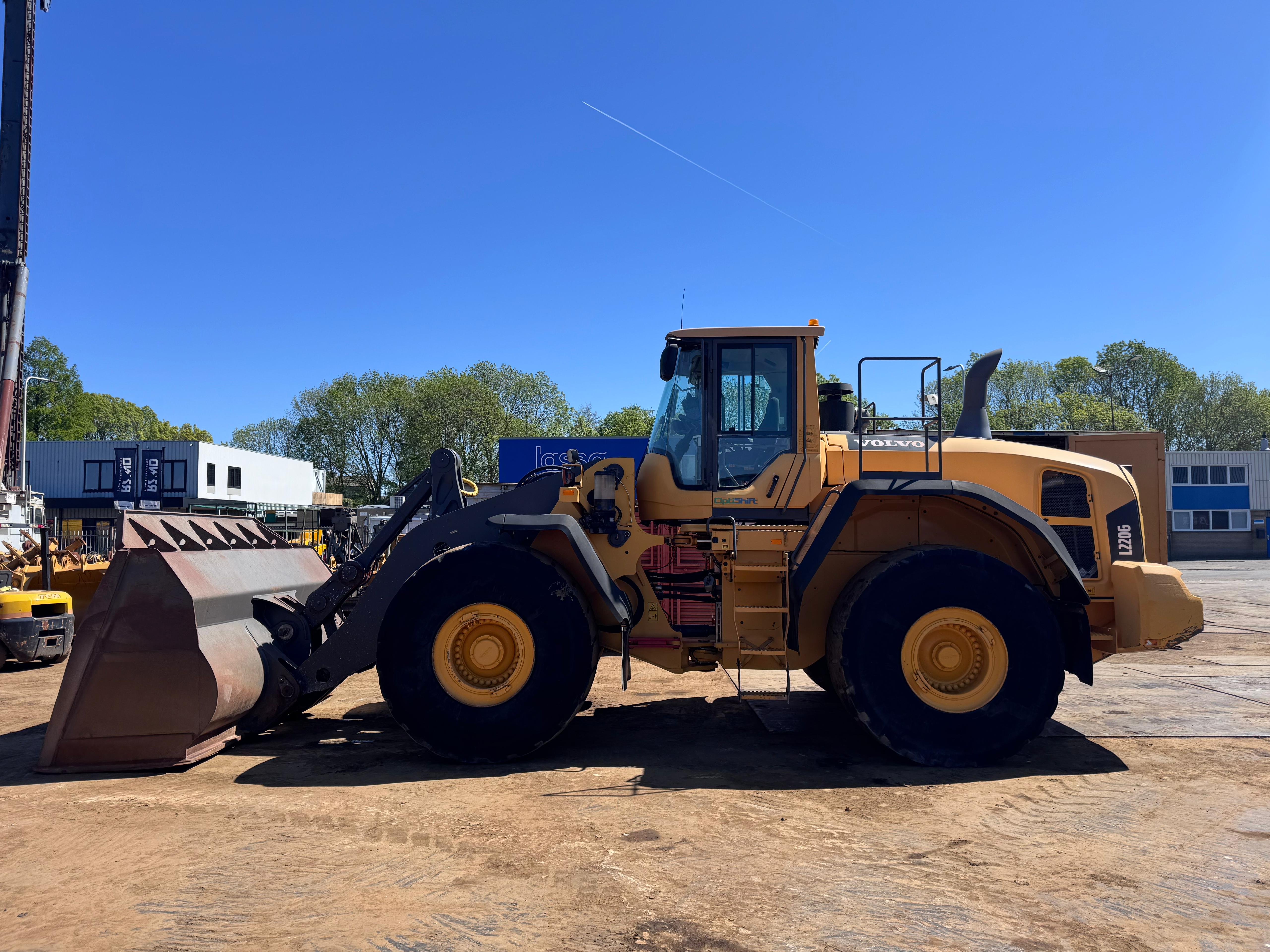 volvo l220g